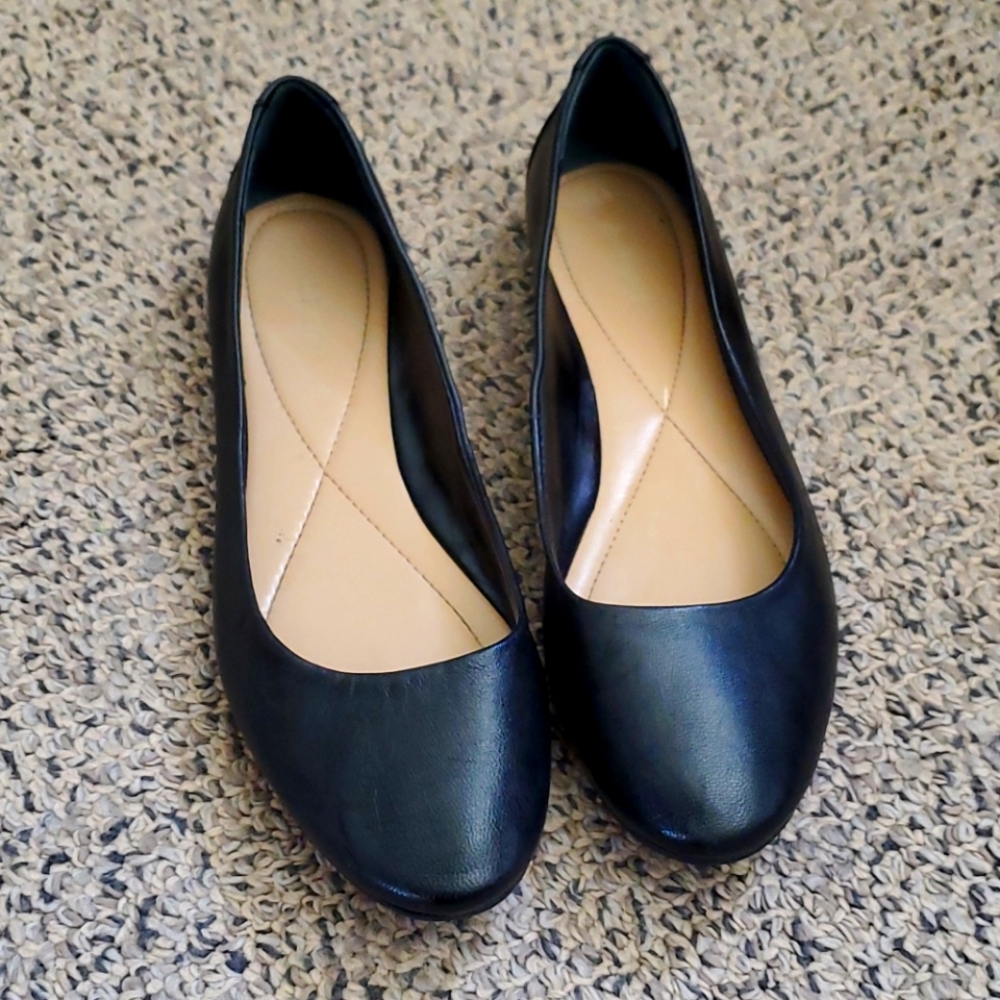 Alfani flats